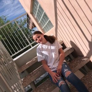 Meet your Posher, Alexis